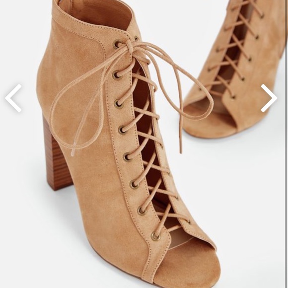 Size 8 Just Fab Dione Tan Heels - Picture 3 of 4